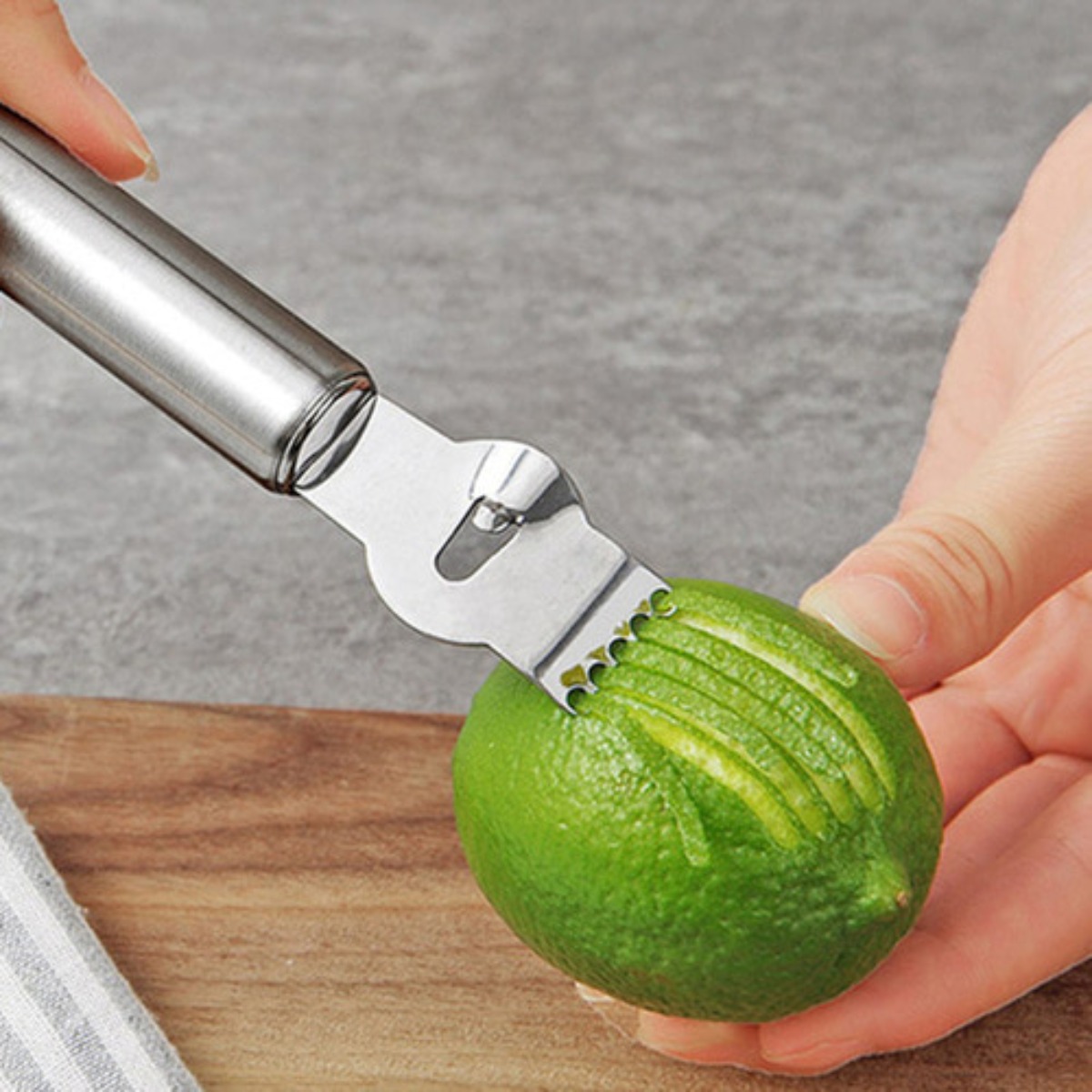 Silver Lemon Zester Tool/Corer - Peeler Channel Knife のレビューと価格