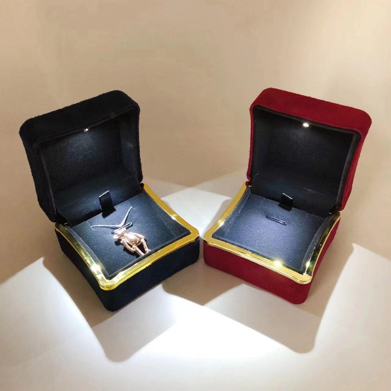 New in LED Light Jewelry Box R - Bar Cart Gold のレビューと価格