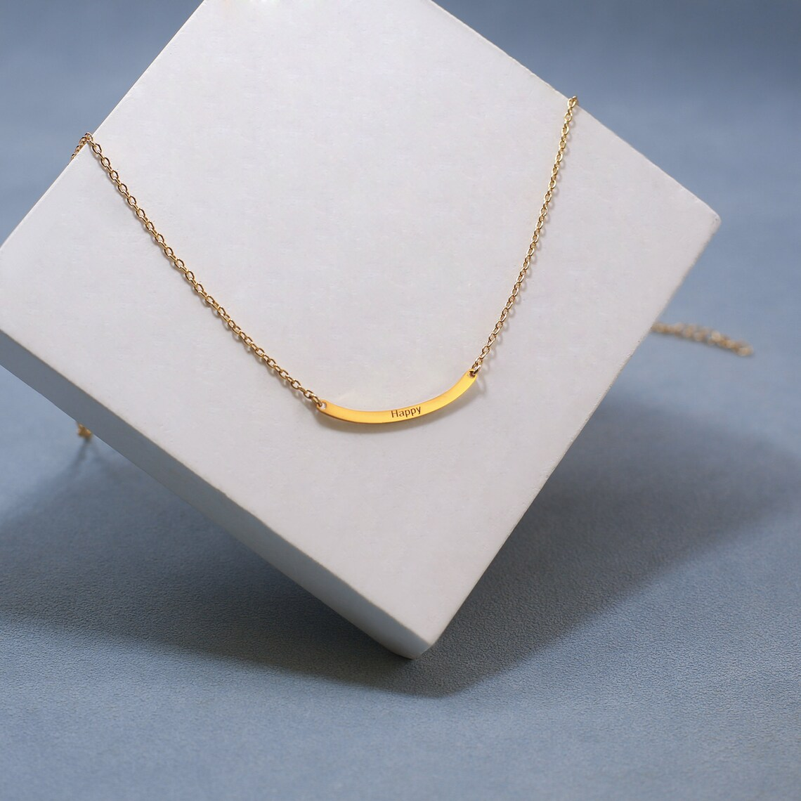 Personalized Curved Bar Neckla - Bar Cart Gold のレビューと価格