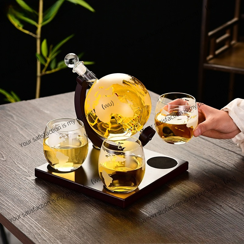 Creative Whiskey Glass Bottle  - Decanter Globe Set のレビューと価格